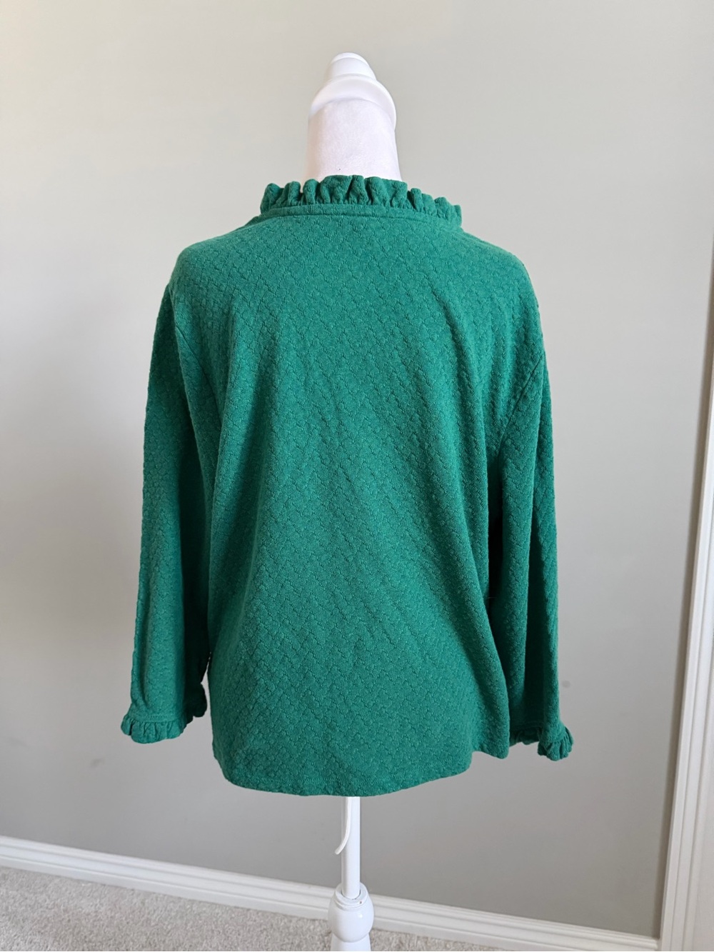 Talbots Emerald Green V-Neck Textured Ruffle Top - Picture 5 of 10